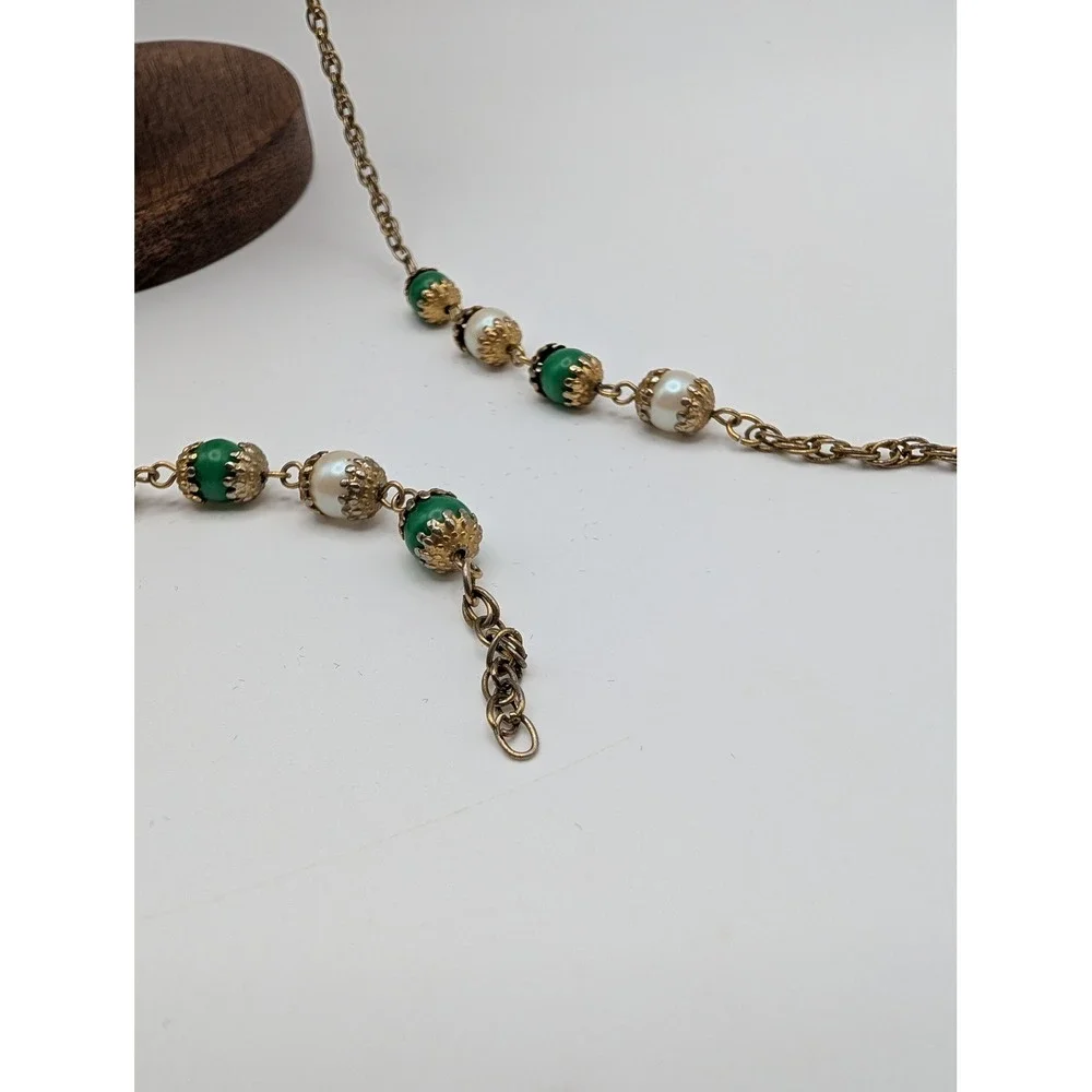 Vintage Unsigned Gold Tone Green Cream Bead Necklace Adjustable Ring Set Broken